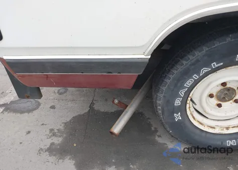 1986 Dodge D-Series D100 z USA, uszkodzony, nr VIN 1B7FD04W6GS087141